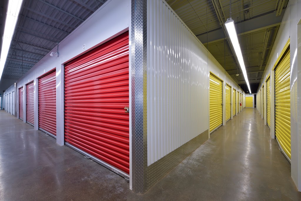 Apple Self Storage | 700 Third Line, Oakville, ON L6L 4B1, Canada | Phone: (905) 827-2330