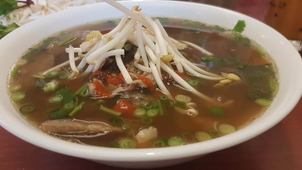 Pho 4 Me | 2809 Mill Woods Rd NW, Edmonton, AB T6K 4A9, Canada | Phone: (587) 754-2804