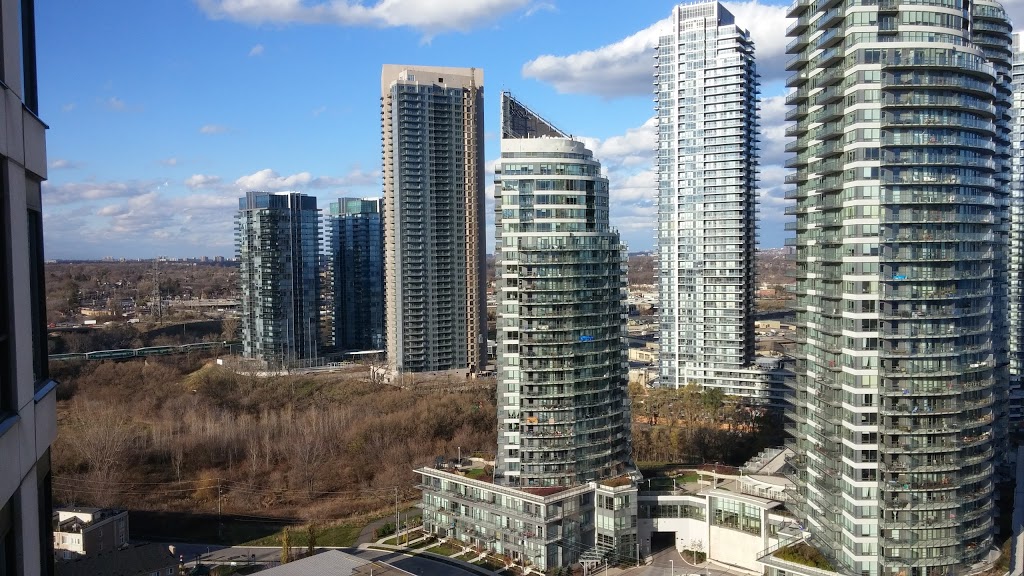 Marina Del Rey Condos | 2261 Lake Shore Blvd W, Etobicoke, ON M8V 3X1, Canada | Phone: (416) 251-9116