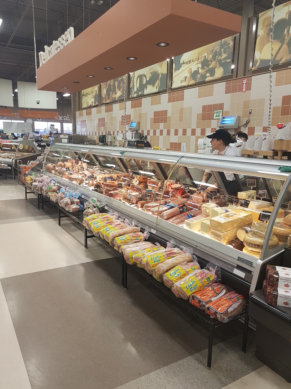 Sobeys Beamsville | 4610 Ontario St, Beamsville, ON L0R 1B3, Canada | Phone: (905) 563-1088