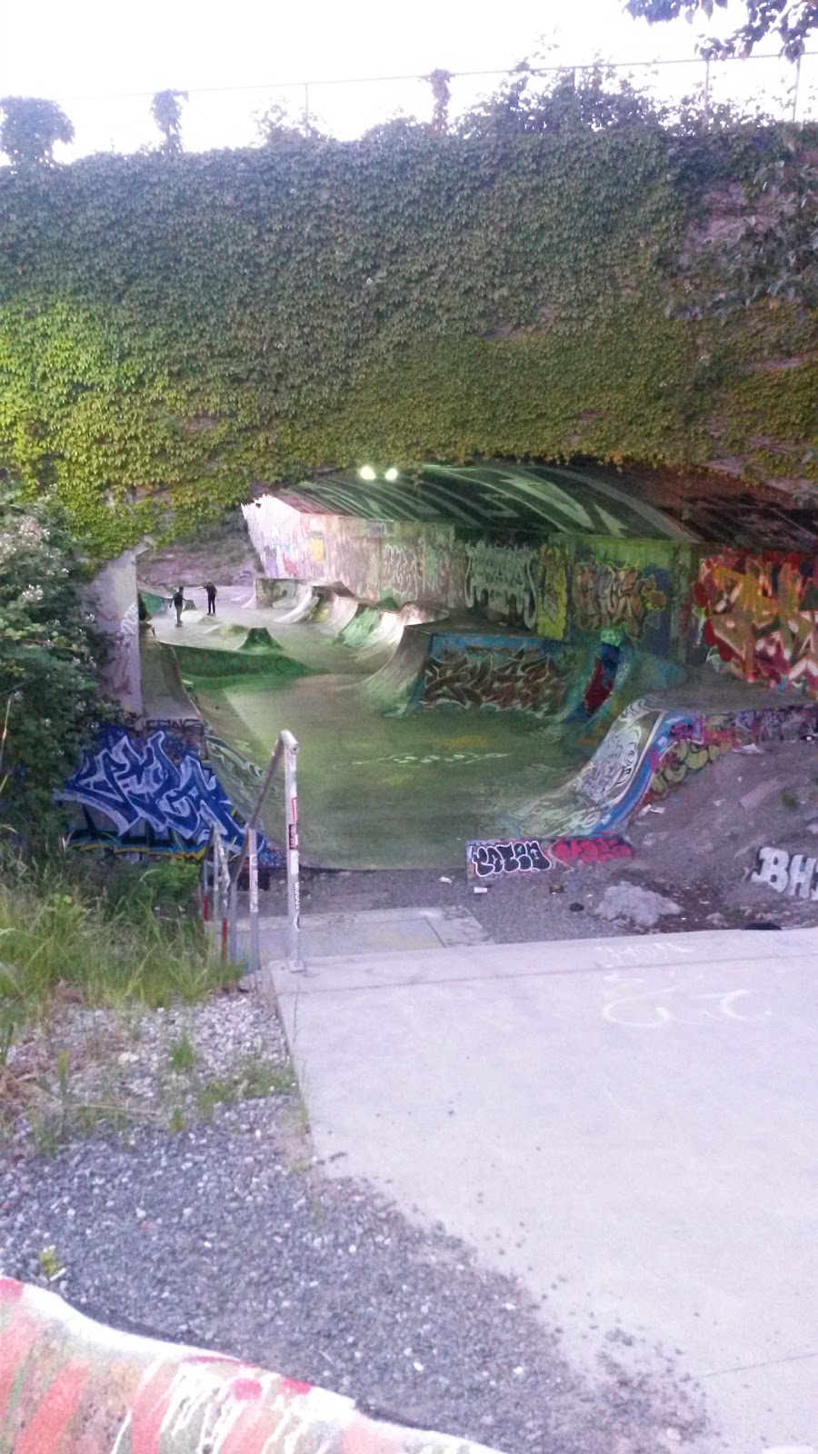 Leeside Skatepark | Cassiar Connector & East Hastings St and Highway 1, Vancouver, BC V5K 2C8, Canada | Phone: (604) 873-7000