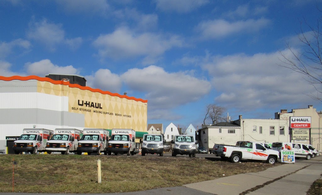 U-Haul Moving & Storage at Main St | 1748 Main St, Buffalo, NY 14208, USA | Phone: (716) 884-1900