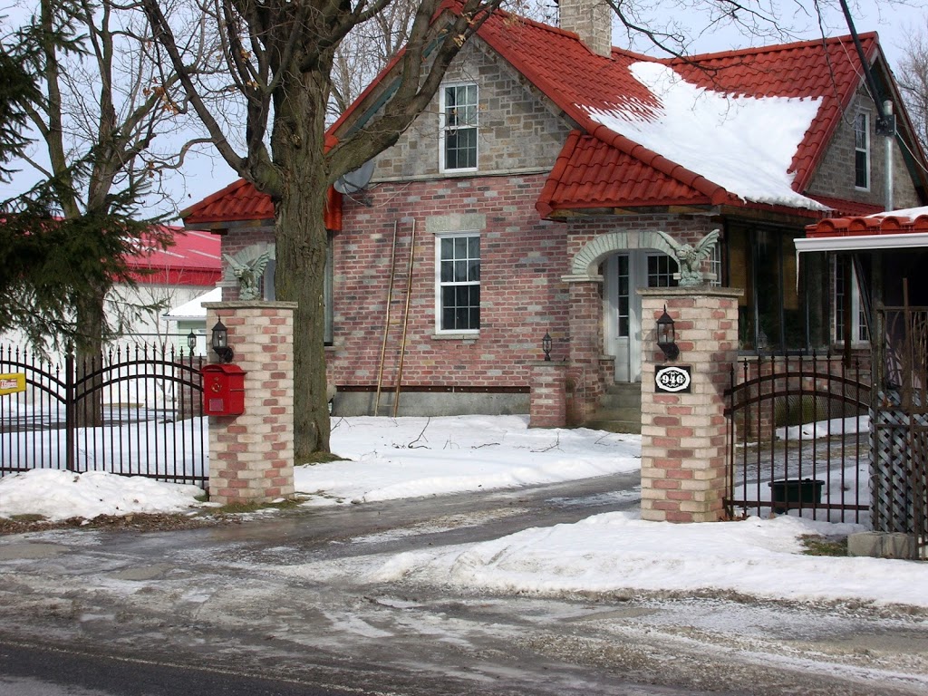 cloture1ere | 946 Rang de lÉglise, Saint-Eugène-de-Grantham, QC J0C 1J0, Canada | Phone: (819) 396-0229