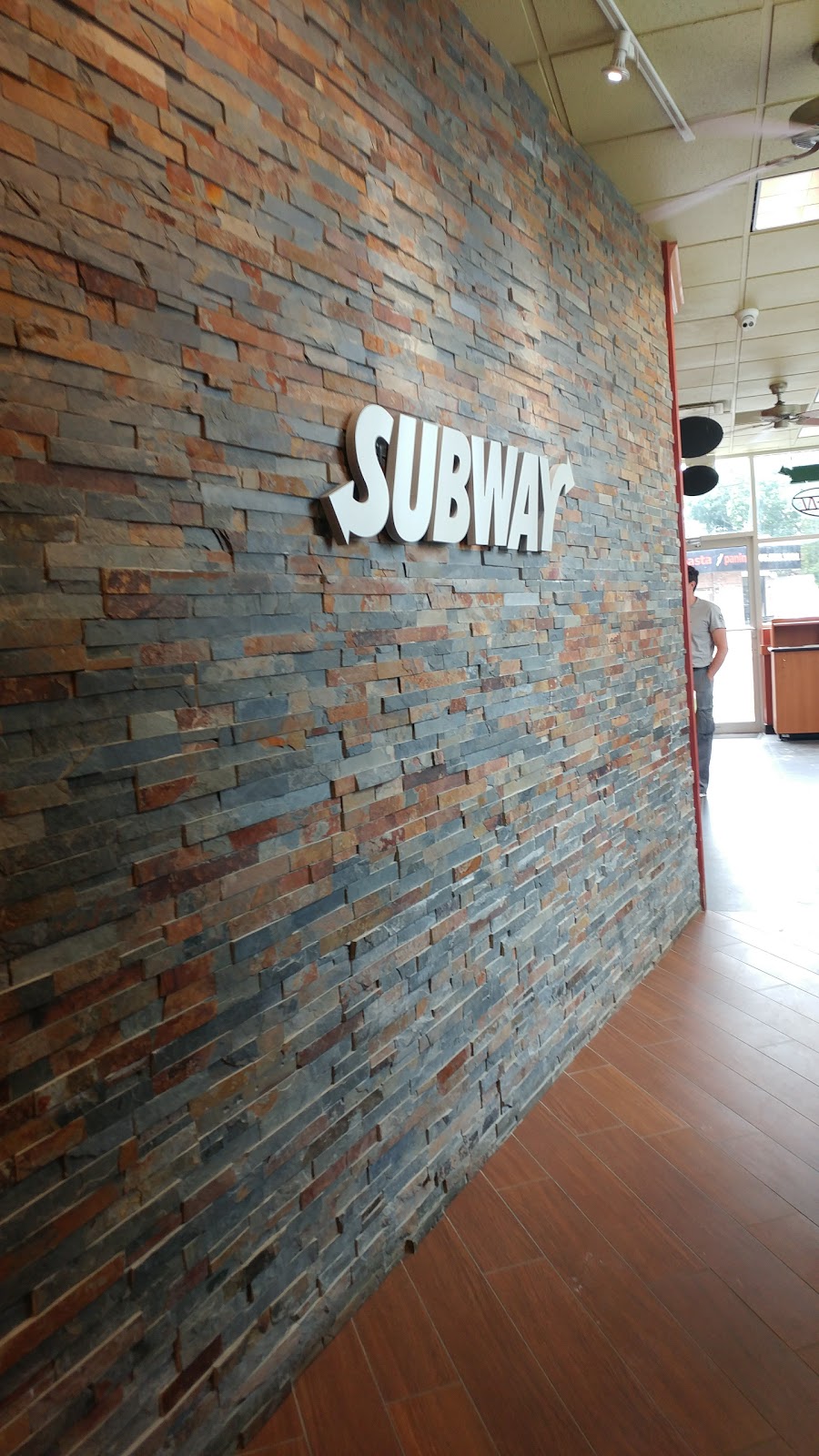 Subway | 2115 King Rd #1, King City, ON L7B 1K2, Canada | Phone: (905) 833-3030