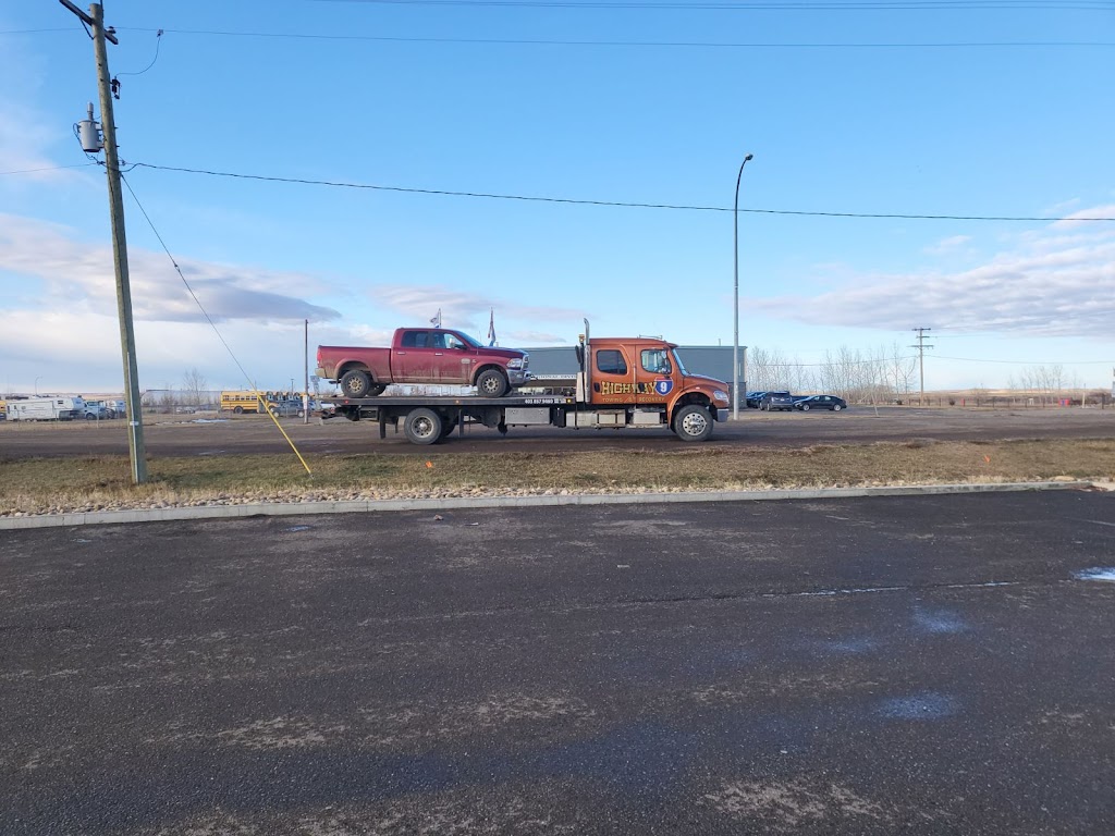 Highway 9 towing & recovery | 512 Railway Ave W, Hanna, AB T0J 1P0, Canada | Phone: (403) 857-9460