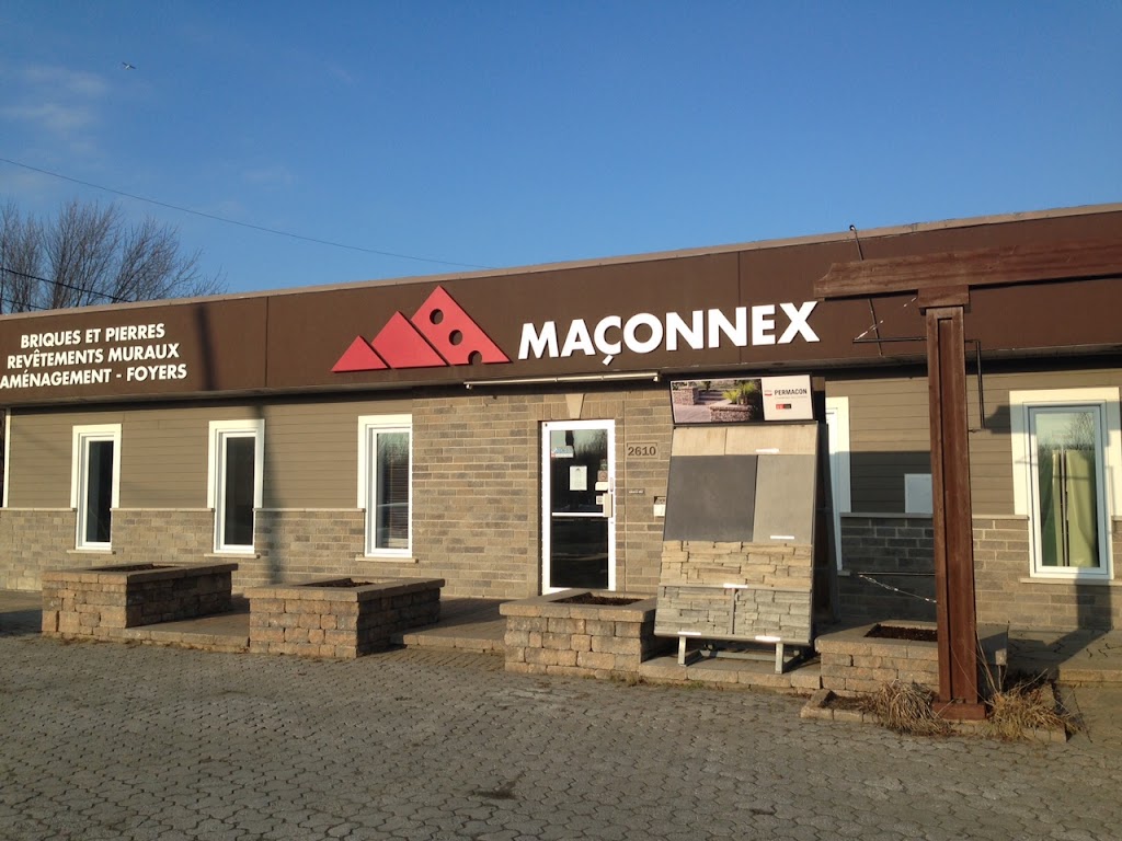 Maçonnex | 2610 Bd Mercure, Saint-Nicéphore, QC J2A 1H4, Canada | Phone: (819) 478-4258