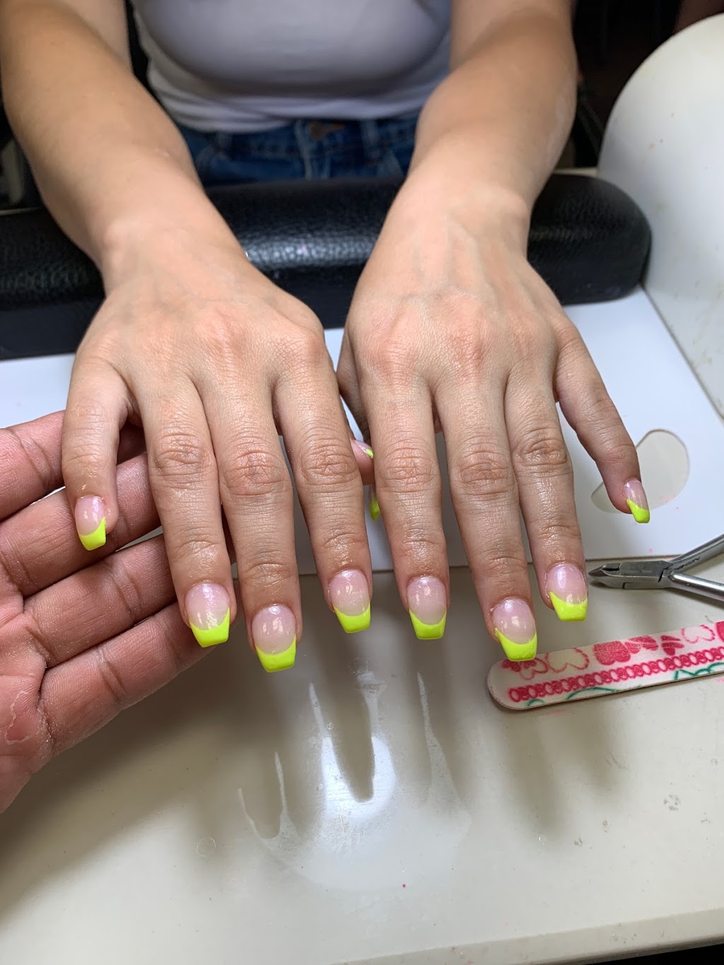 Spring Nails Beauty | 2270 Keele St Unit #4, North York, ON M6M 3Y9, Canada | Phone: (647) 558-1888