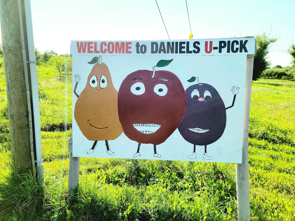 Daniels U-Pick | 4473 NS-14, Windsor, NS B0N 2T0, Canada | Phone: (902) 798-5432