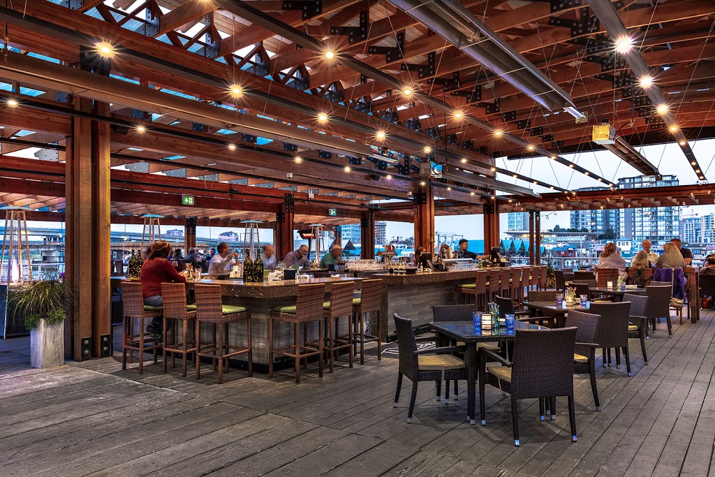 The Deck Kitchen + Bar | 3500 Cessna Dr, Richmond, BC V7B 1C7, Canada | Phone: (604) 276-1954