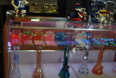 Nirvana Bong Shop | 829 Admirals Rd, Victoria, BC V9A 2P1, Canada | Phone: (250) 893-1002