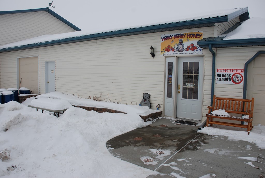 Beary Berry Honey Inc. | 19225 Township Rd 504, Beaver County, AB T0B 4J3, Canada | Phone: (780) 662-3577