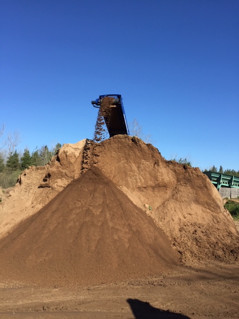 DiMartile Farms - Topsoil and Christmas Trees | 257 Chantler Rd, Welland, ON L3B 5N8, Canada | Phone: (905) 734-4870