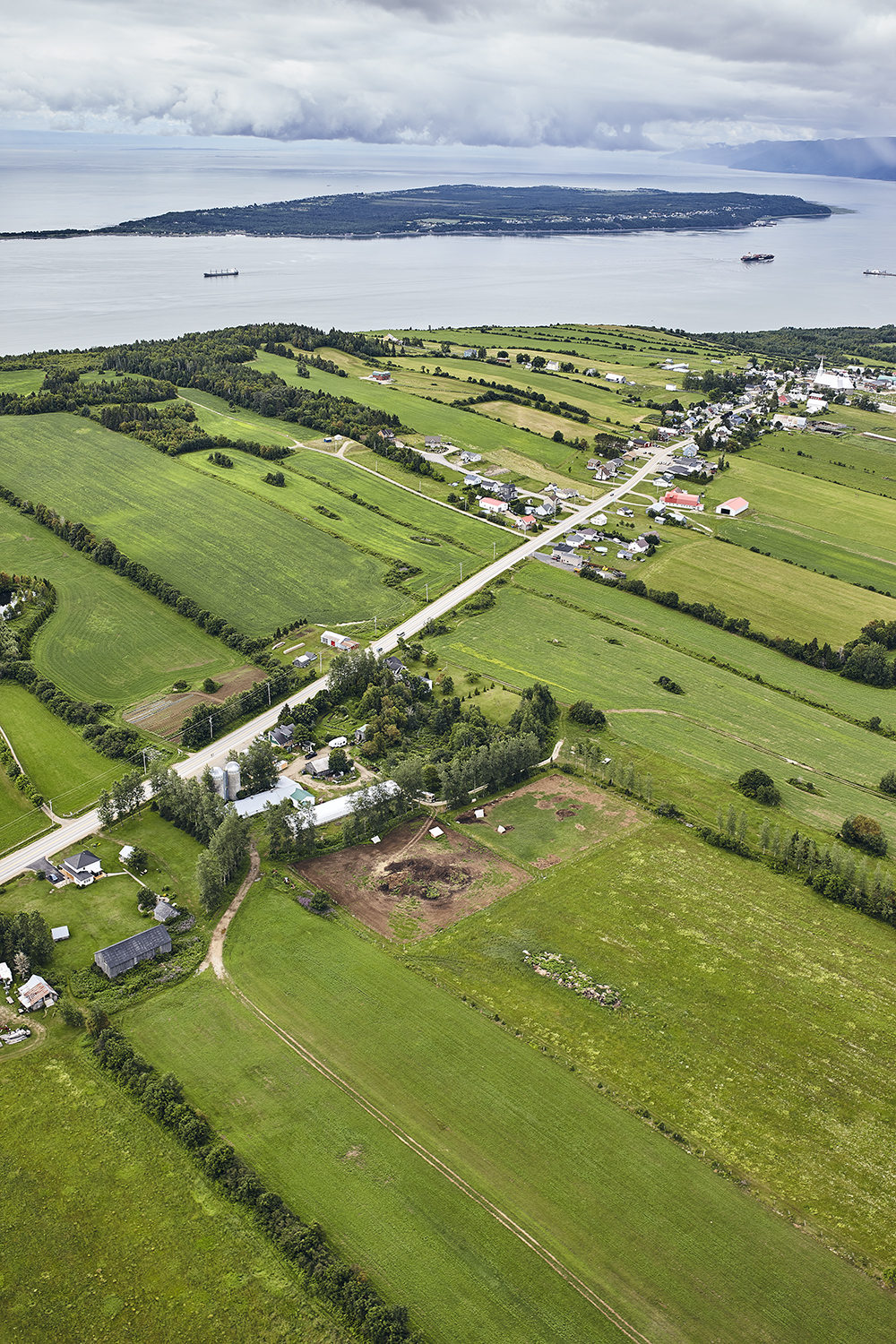 Ferme Eboulmontaise | 2593 Route du Fleuve, Les Éboulements, QC G0A 2M0, Canada | Phone: (418) 633-6767