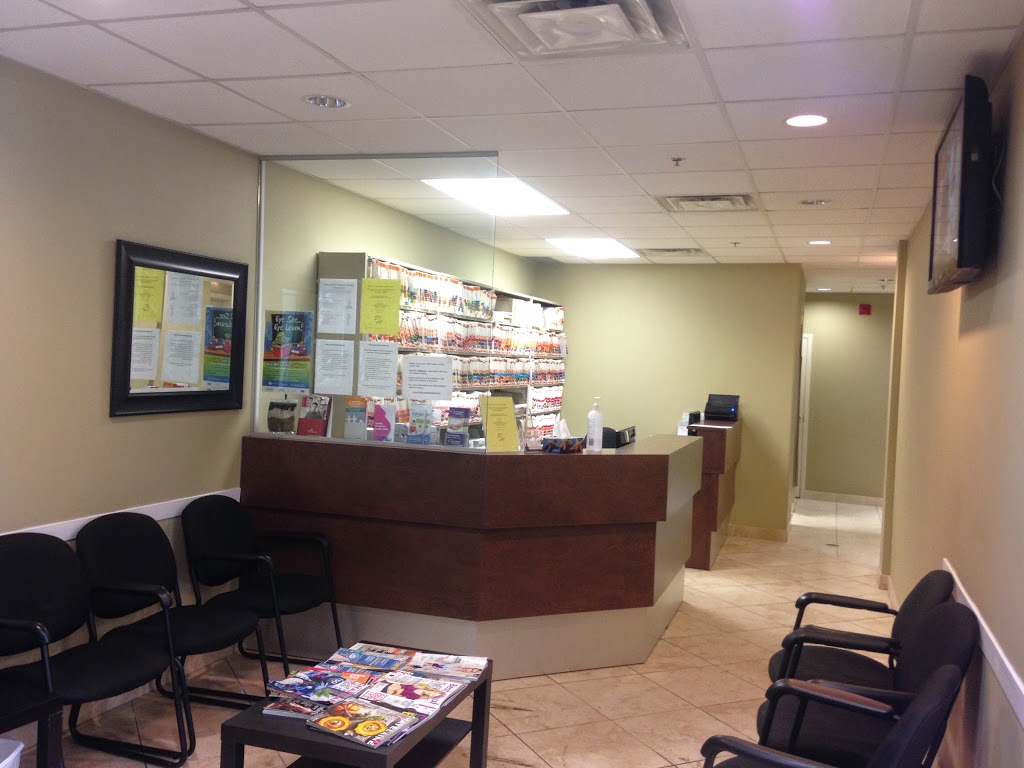 Hollandview Medical Centre | 372 Hollandview Trail, Aurora, ON L4G 0A5, Canada | Phone: (905) 726-8332
