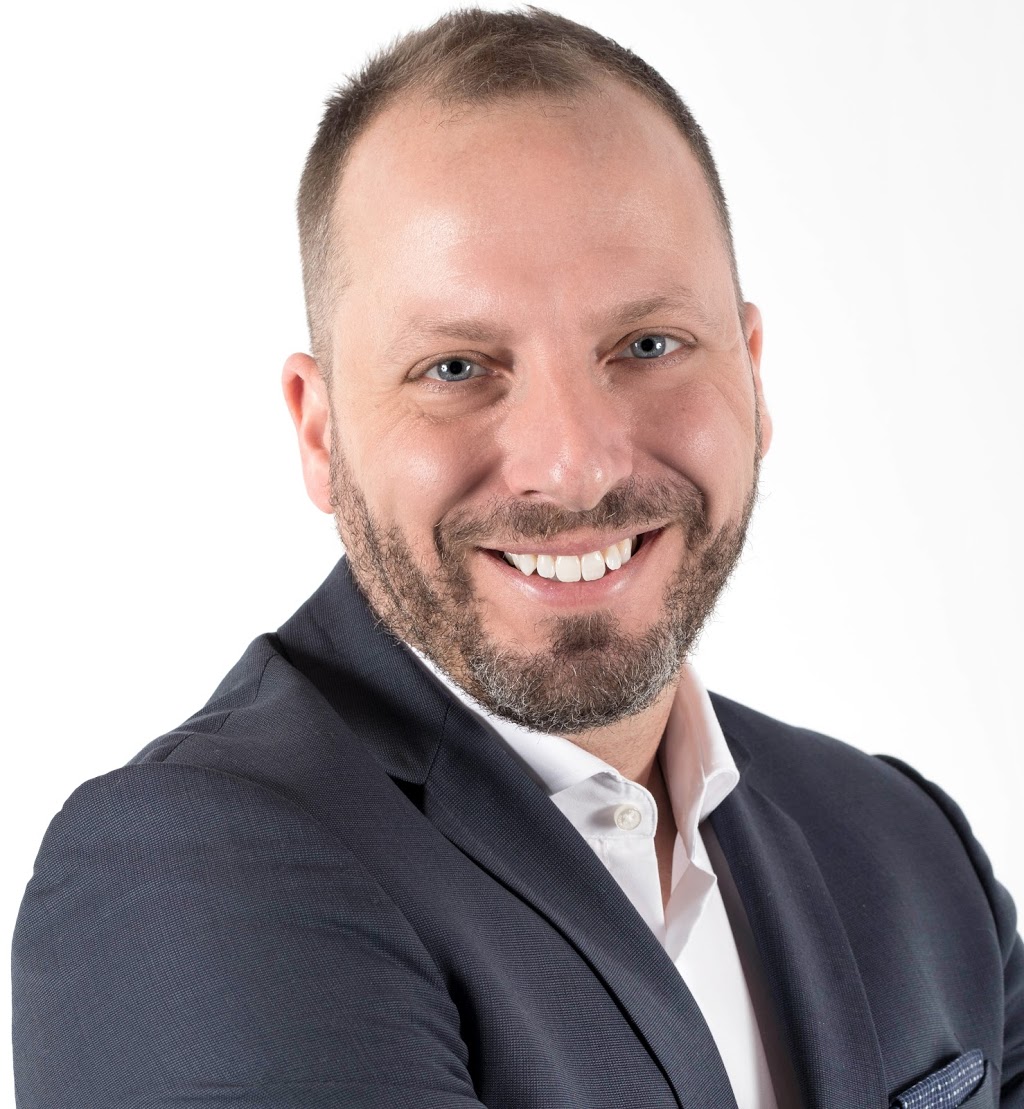 Eric Doyon courtier immobilier RE/MAX TMS Inc | 926 Boulevard Curé-Labelle, Blainville, QC J7C 2L7, Canada | Phone: (514) 792-8613