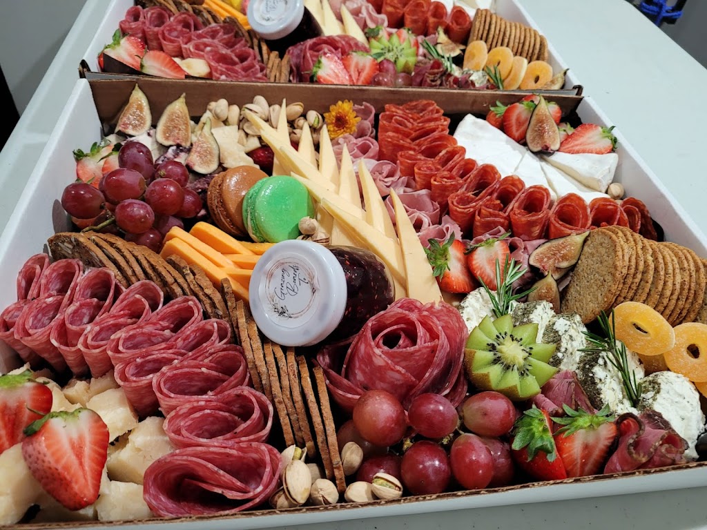 Grazing boards Toronto | 99 Brimwood Blvd, Scarborough, ON M1V 1E3, Canada | Phone: (647) 289-4123