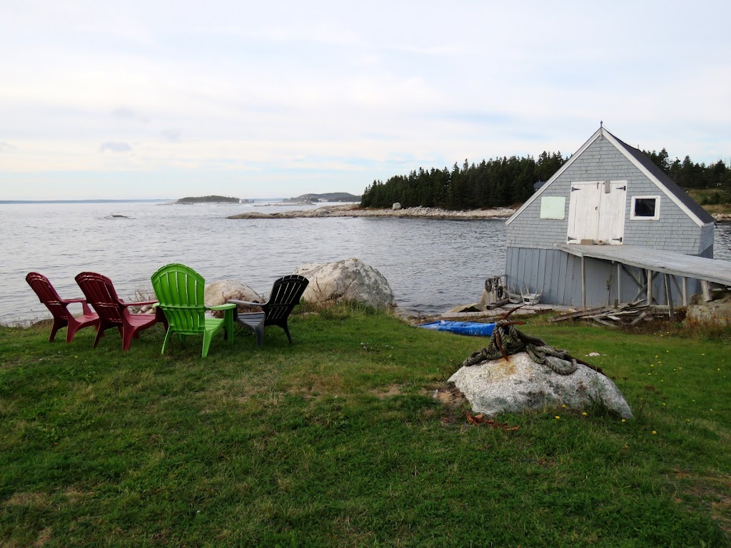 Lighthouse Lane Cottages | 8388 Peggys Cove Rd, Indian Harbour, NS B3Z 3R1, Canada | Phone: (902) 483-0717