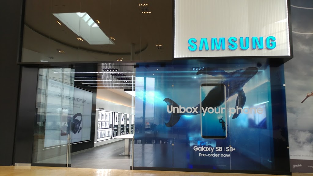 Samsung Experience Store - Yorkdale | 3401 Dufferin St, North York, ON M6A 2T9, Canada | Phone: (416) 784-0819