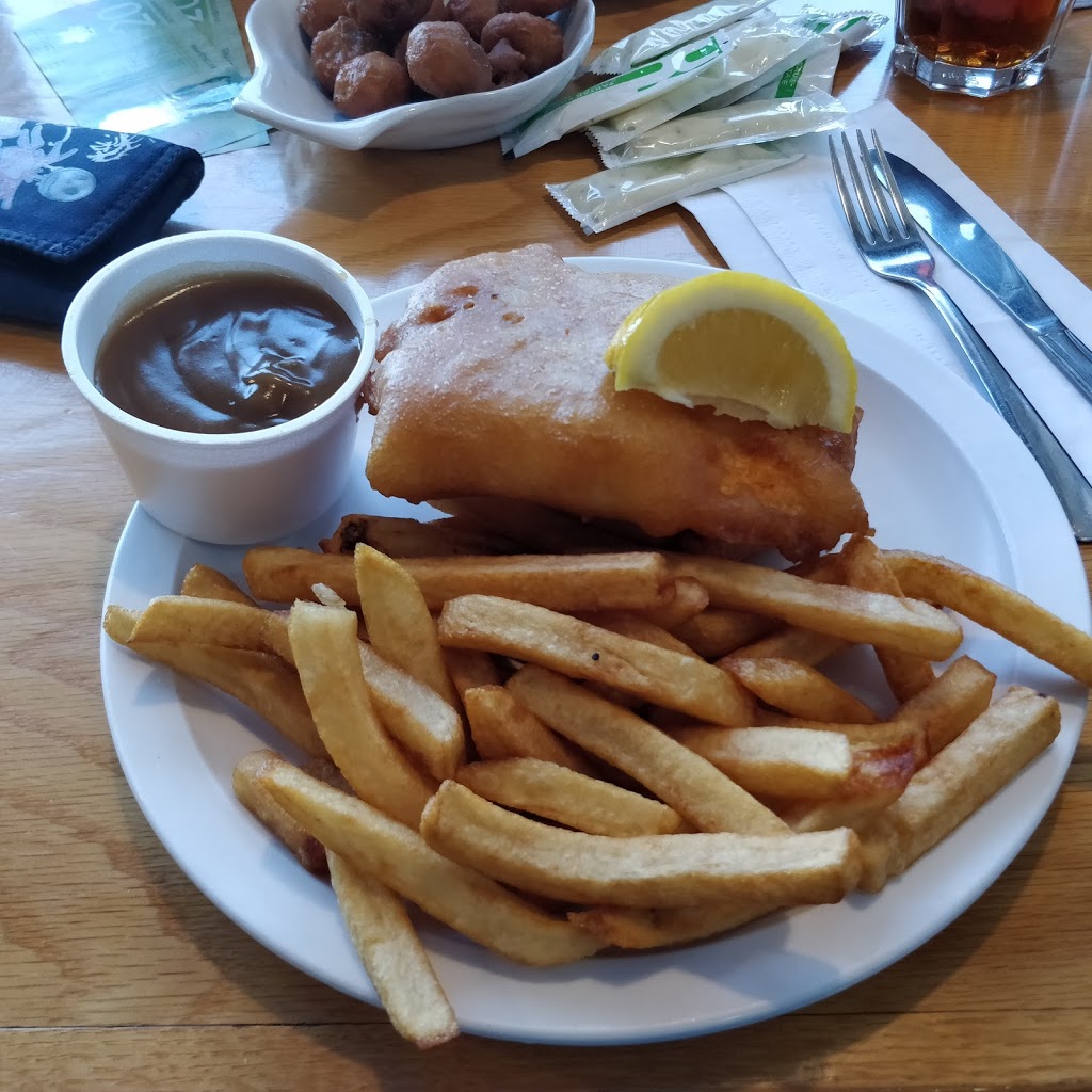 Applewood Fish and Chips | 1020 Burnhamthorpe Rd E, Mississauga, ON L4Y 2X6, Canada | Phone: (905) 277-4045