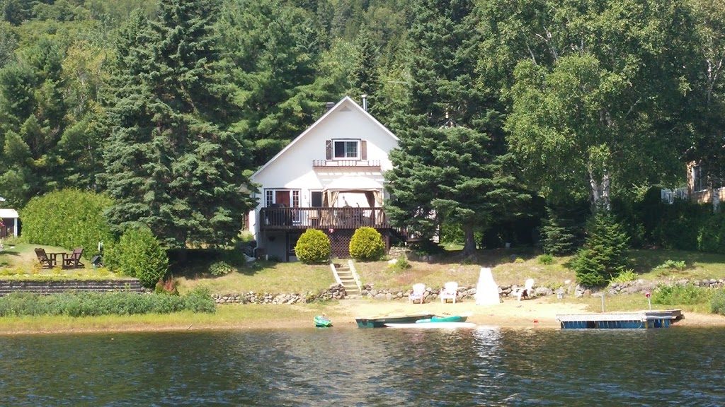 Chalet Magouell | 1801 Chemin du Lac Long, Sainte-Émélie-de-lÉnergie, QC J0K 2K0, Canada | Phone: (514) 207-9511