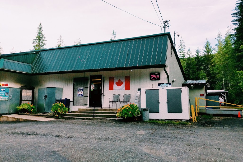 Eagle Bay Mercantile | 4562 Eagle Bay Rd, Eagle Bay, BC V0E 1T0, Canada | Phone: (250) 675-4465