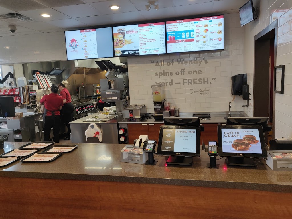 Wendys | 33557 Hawthorne Ave, Abbotsford, BC V2T 5M1, Canada | Phone: (604) 504-4457