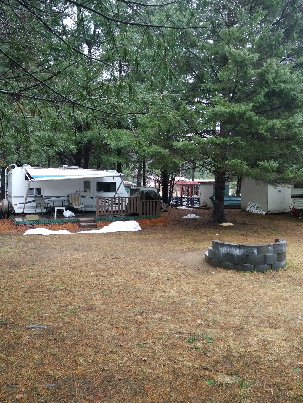 Camping Ideal | 90 QC-307, Bowman, QC J0X 3C0, Canada | Phone: (819) 454-2471