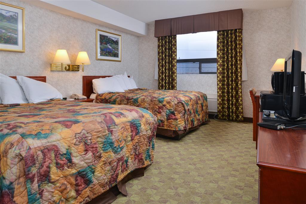 Lexington Inn & Suites Windsor | 2130 Division Rd, Windsor, ON N8W 2A1, Canada | Phone: (519) 250-4657