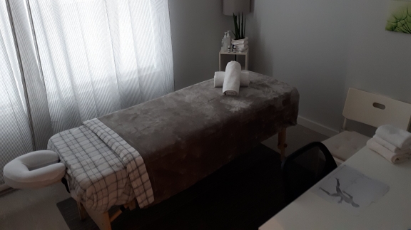 Clinique de Massothérapie & Formation Reiki Du Québec | 3427 Boulevard De La Pinière O, Terrebonne, QC J6X 0A1, Canada | Phone: (438) 399-8400