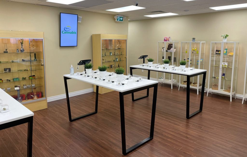 Sky Cannabis | 675 Fennell Ave E, Hamilton, ON L8V 1V3, Canada | Phone: (905) 393-1403