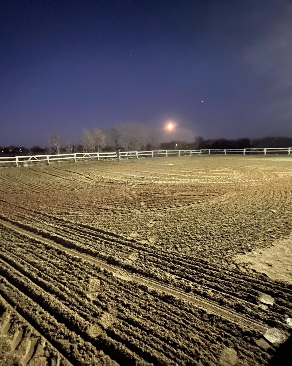 Equestrian Center & Services Équestres Lhéritage | 2740 Rang du Haut de la Rivière, Sainte-Élisabeth, QC J0K 2J0, Canada | Phone: (450) 365-7361