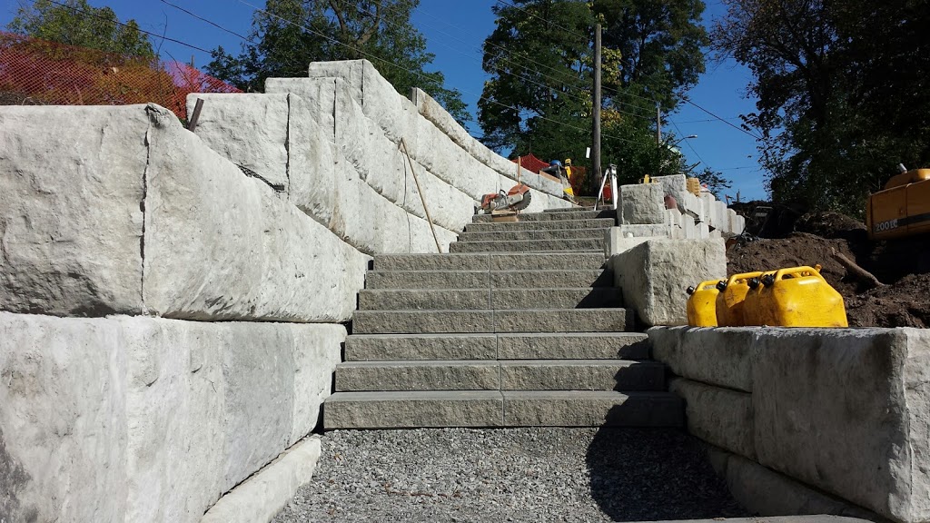 DNM Retaining Wall Systems | 4795 19th Sideroad, King, ON L7B 0E4, Canada | Phone: (905) 864-9808