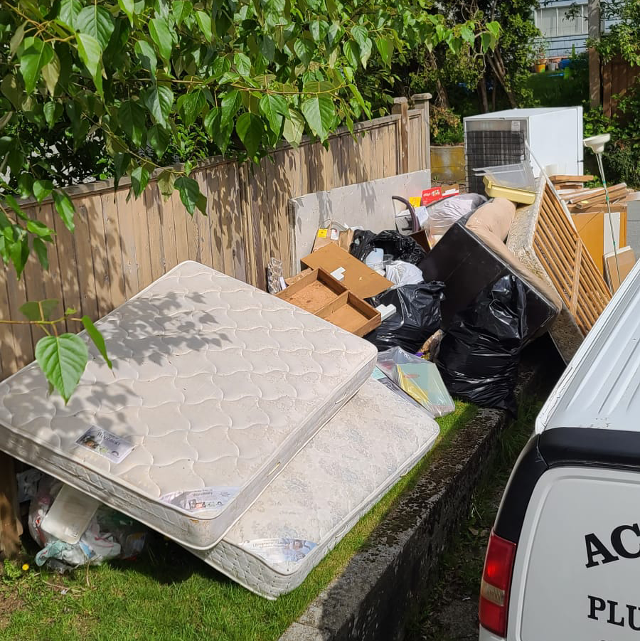 Rid-Of-It Vancouver Junk Removal | 2384 Palmerston Ave, West Vancouver, BC V7V 2W1, Canada | Phone: (604) 332-2166