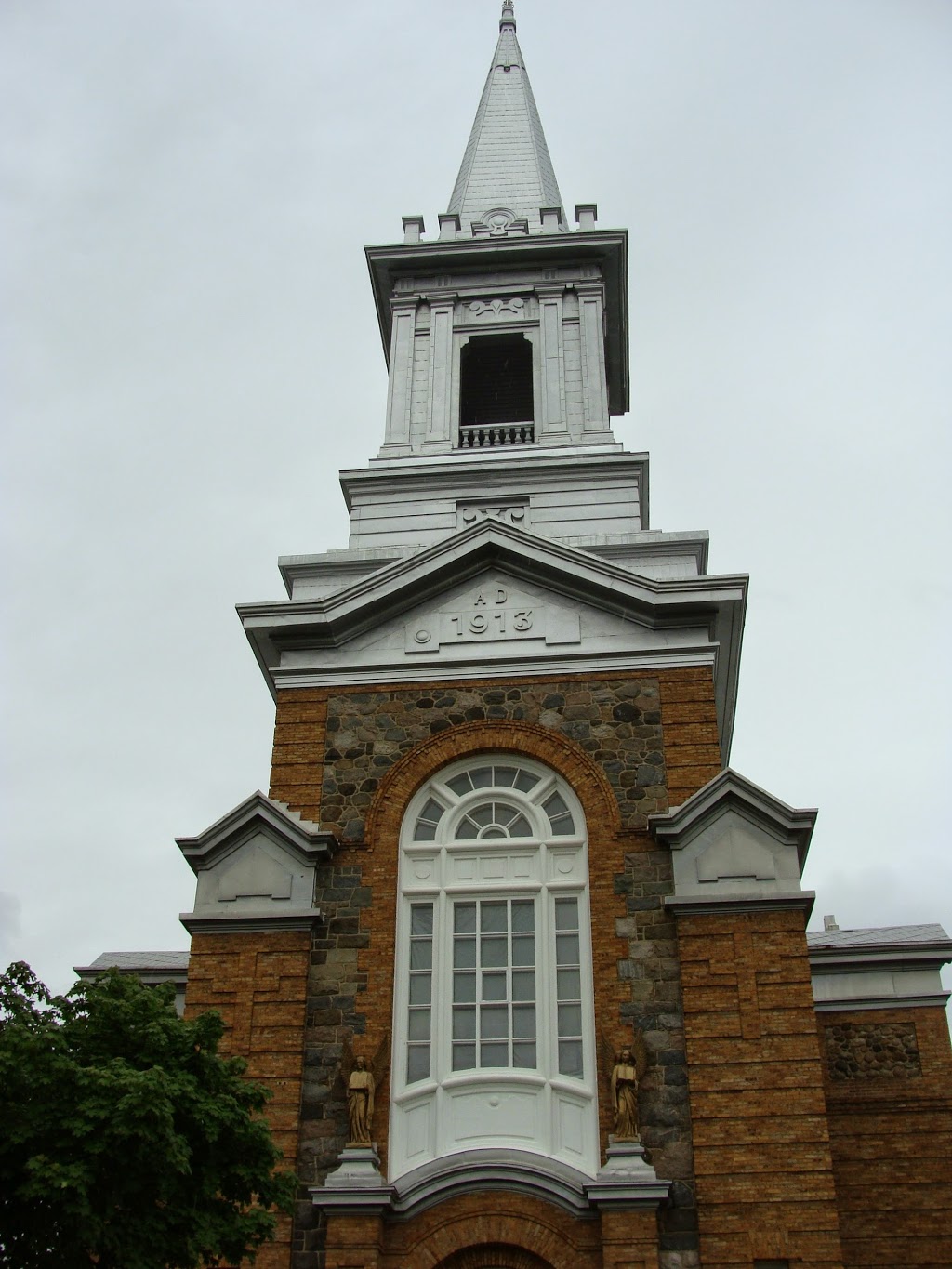 Église de Saint-Apollinaire | 98 Rue Principale, Saint-Apollinaire, QC G0S 2E0, Canada | Phone: (418) 881-3943