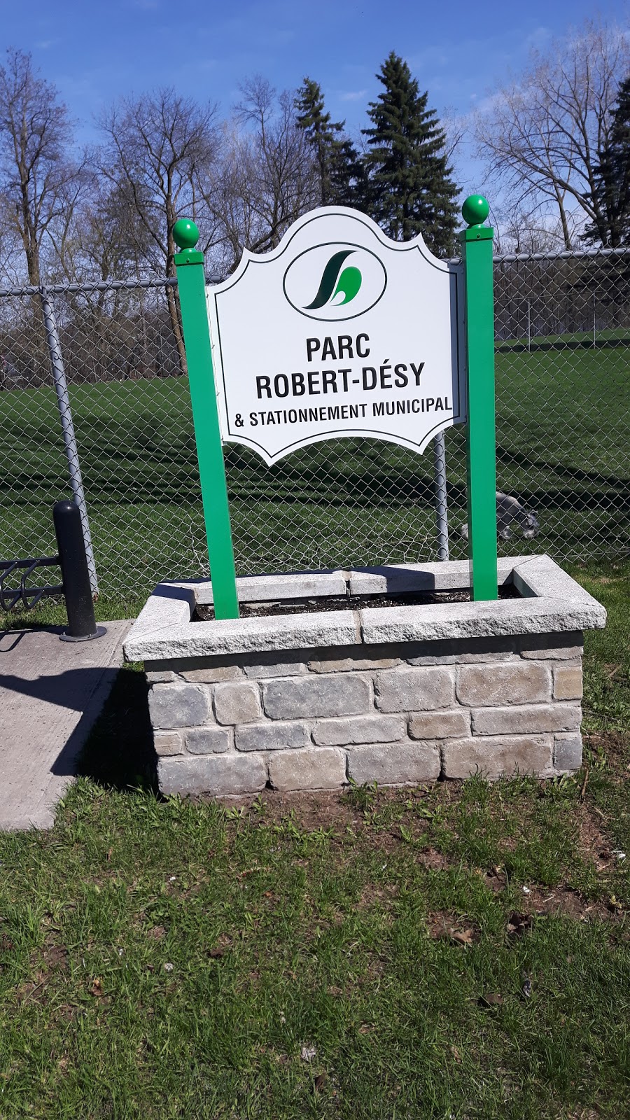 Parc Robert-Désy | 27 Avenue 31, Bois-des-Filion, QC J6Z 2A7, Canada