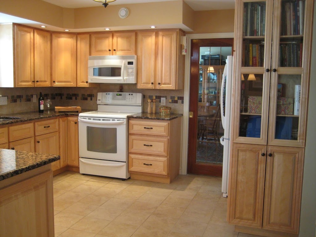 Kitchen Refacers | 47 Lylewood Dr Unit 2, Middle Sackville, NS B4E 3B1, Canada | Phone: (902) 448-2108