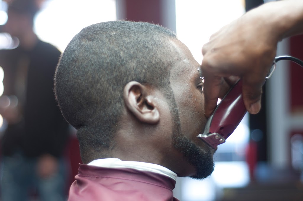 Classique Cutz Barbershop & Salon | 2149 2149 Kingsway Drive, Kitchener, ON N2C 1A1, Canada | Phone: (519) 342-0274