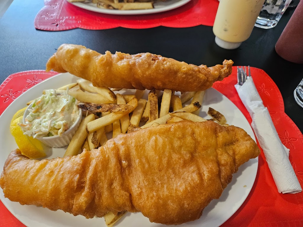 Mr Fish | 104 King St, Shelburne, NS B0T 1W0, Canada | Phone: (902) 875-3474