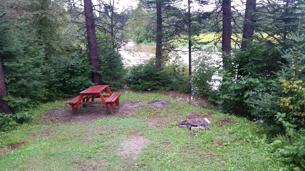 Camping Nicolet River | 6 1re Av, Wotton, QC J0A 1N0, Canada | Phone: (819) 828-0108