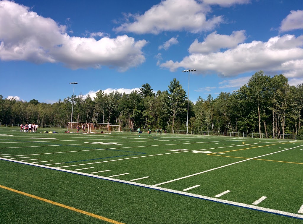 Terrain Soccer et Football Saint-Jérôme | 718 Rue Ouimet, Saint-Jérôme, QC J7Z 6B4, Canada | Phone: (450) 436-1512