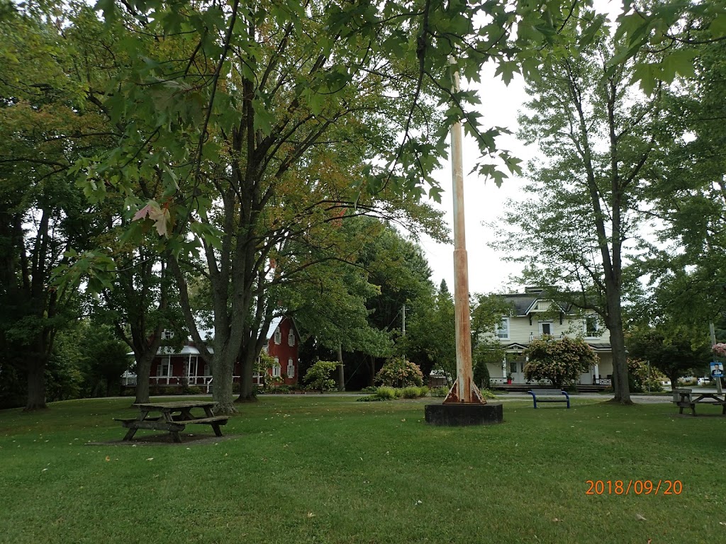 Camping Quebecois | 165 Rue Plessis, Massueville, QC J0G 1K0, Canada | Phone: (450) 788-2680