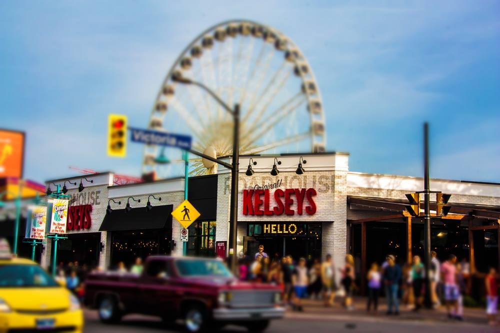 Kelseys Original Roadhouse | 4960 Clifton Hill, Niagara Falls, ON L2G 3N4, Canada | Phone: (905) 353-0051