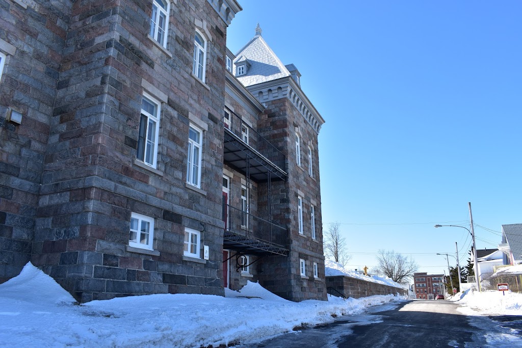 Saint-François-Xavier Catholic Church | 31 Rue Delage, Rivière-du-Loup, QC G5R 3N9, Canada | Phone: (418) 862-2805