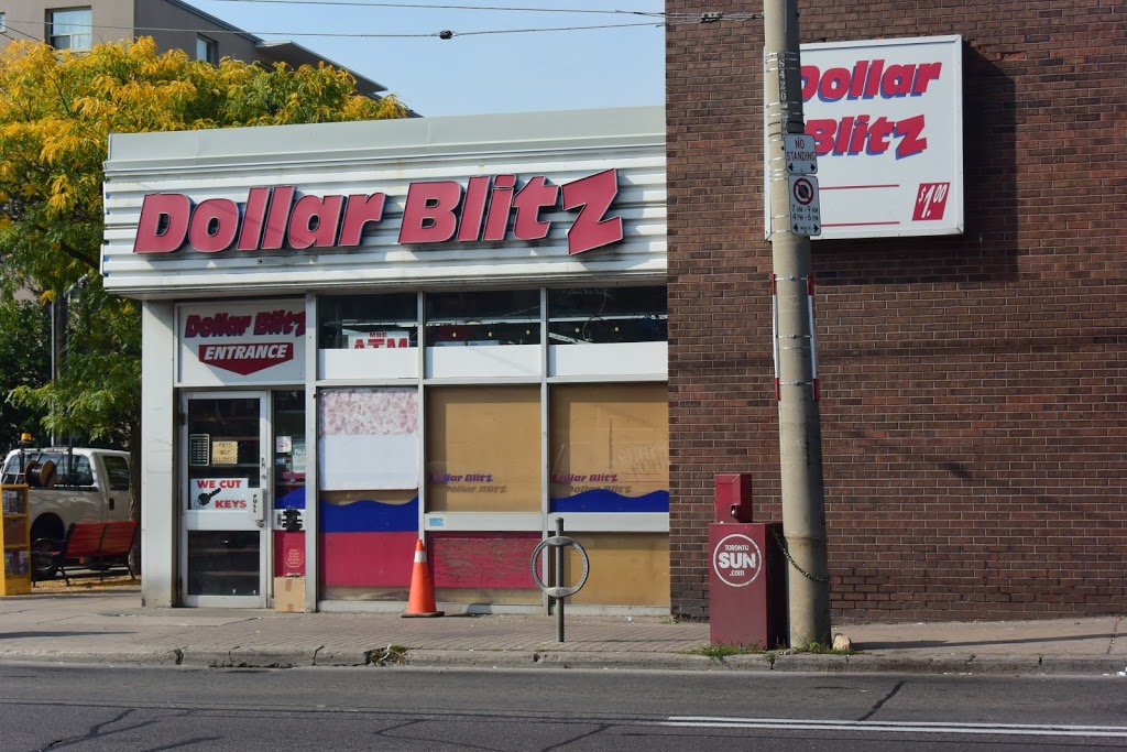 Dollar Blitz | 1068 Pape Ave, East York, ON M4K 3W5, Canada | Phone: (416) 422-0134