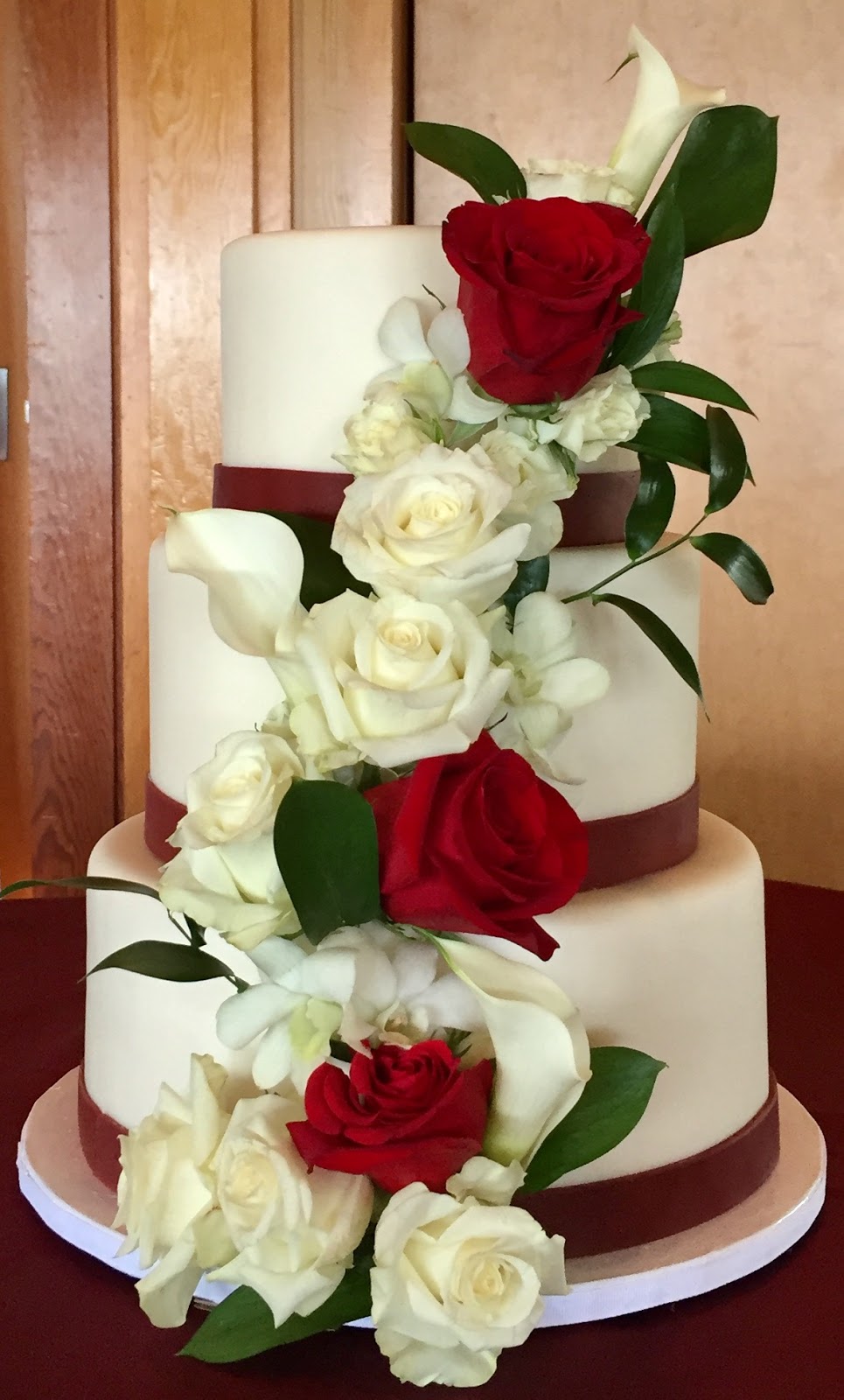 Custom Cakes By Lori | 8863 216 St #52, Langley Twp, BC V1M 2G9, Canada | Phone: (778) 952-1353