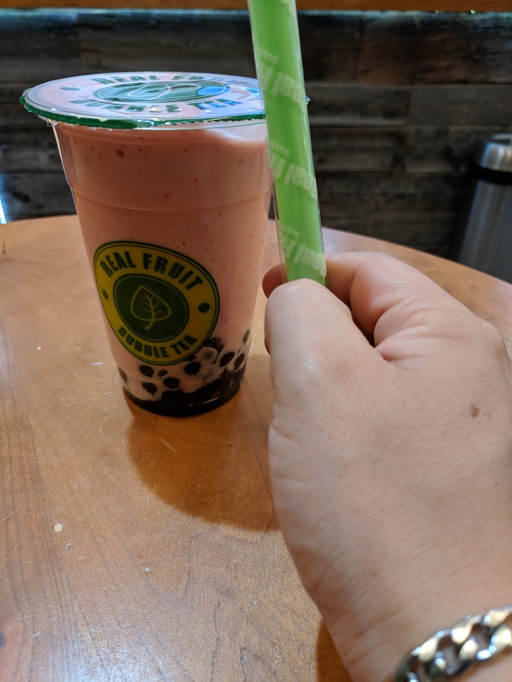 Real Fruit Bubble Tea Lawrence Square | Lawrence Square, Toronto, ON M6A 3B4, Canada