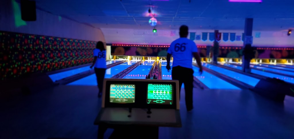 Fairmont Lanes Inc | 972 Hamilton Rd, London, ON N5W 1V6, Canada | Phone: (519) 455-9630