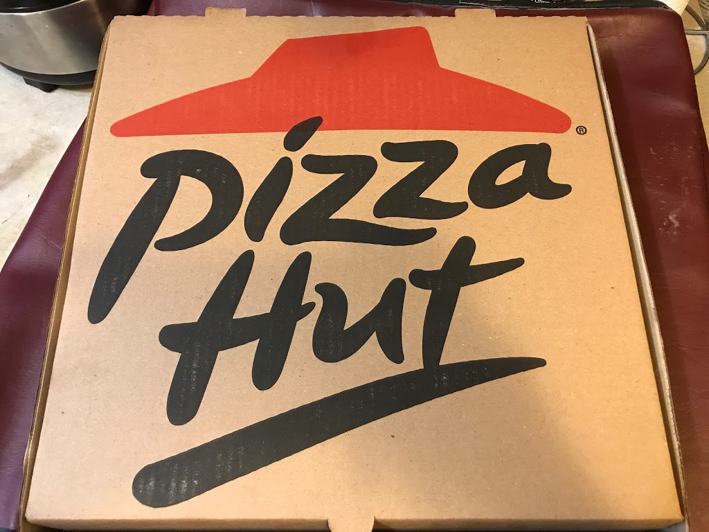 Pizza Hut | 306 Glendale Ave, St. Catharines, ON L2T 2L5, Canada | Phone: (905) 680-1996