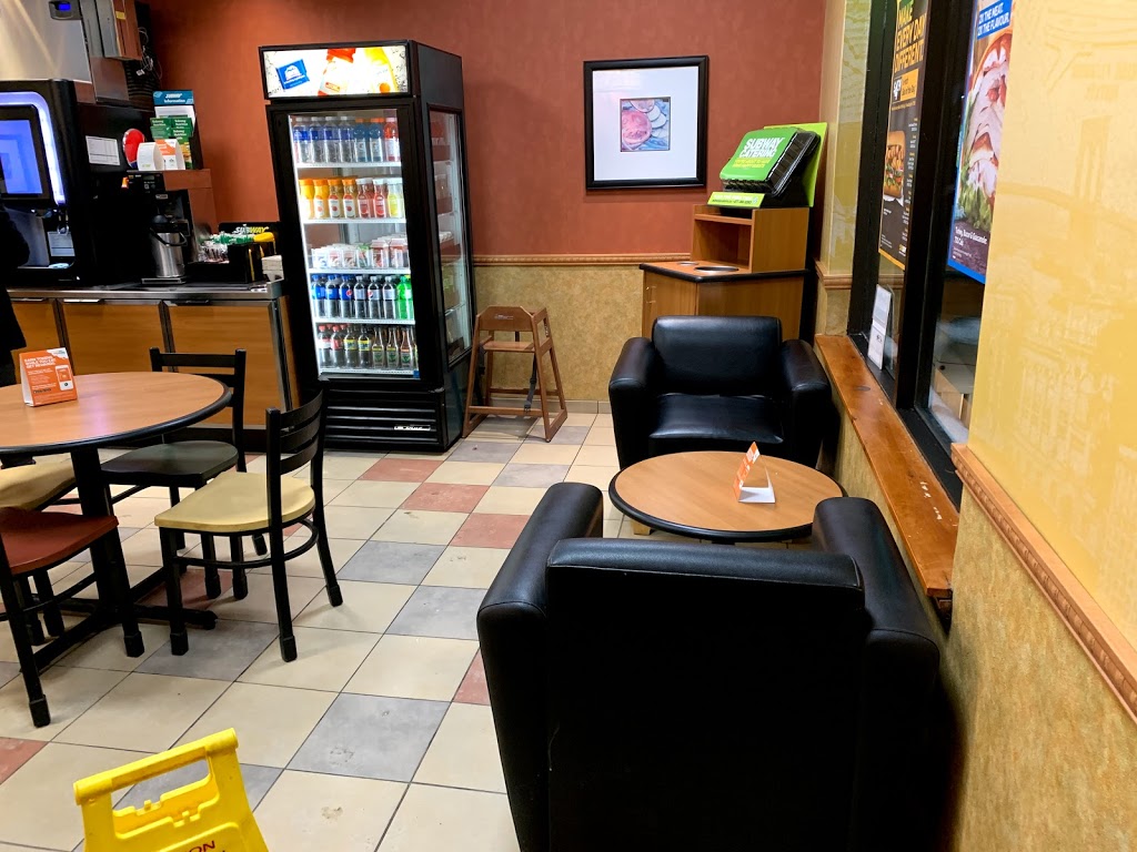 Subway | 323 Caradoc St S Unit C-2, Strathroy, ON N7G 2P4, Canada | Phone: (519) 205-2220