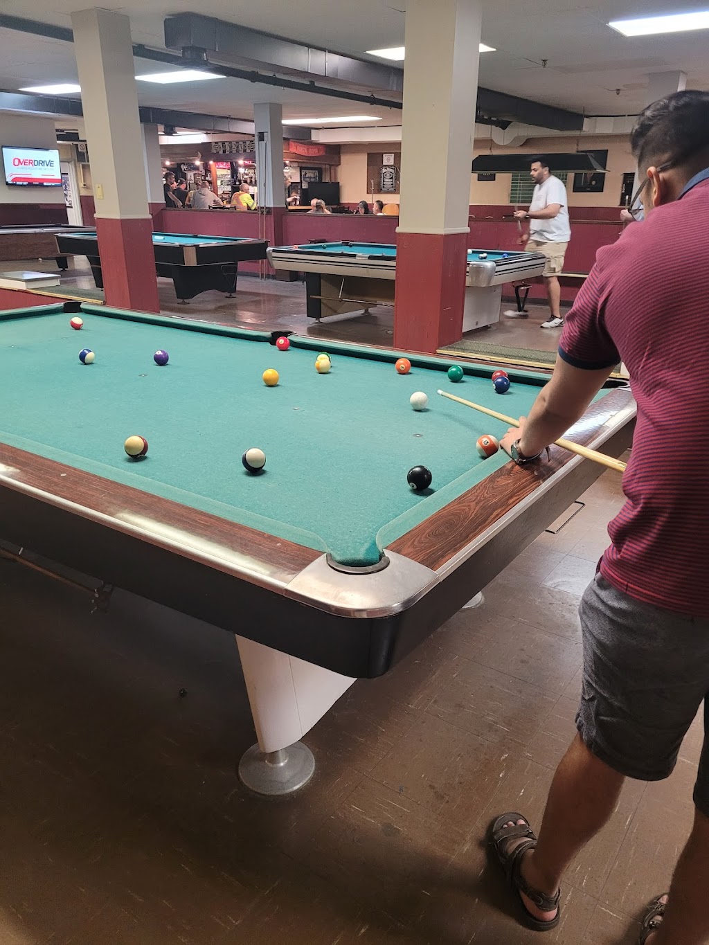 Central Billiards Poolhall, Cafe & Sports Bar | 128 Queen St S, Mississauga, ON L5M 1K8, Canada | Phone: (905) 826-6328